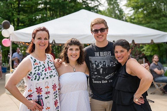 20170617-MG Grad Party-082.jpg